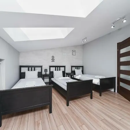 Deluxe Brzozowa By Renters Krakow