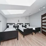 Deluxe Brzozowa By Renters 크라쿠프